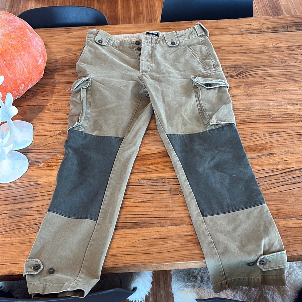 Todd Snyder Olive Green Cargo Pants with Dark Knee Panels